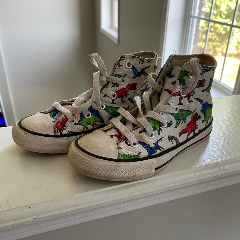 Converse Dino kids SZ 13.5